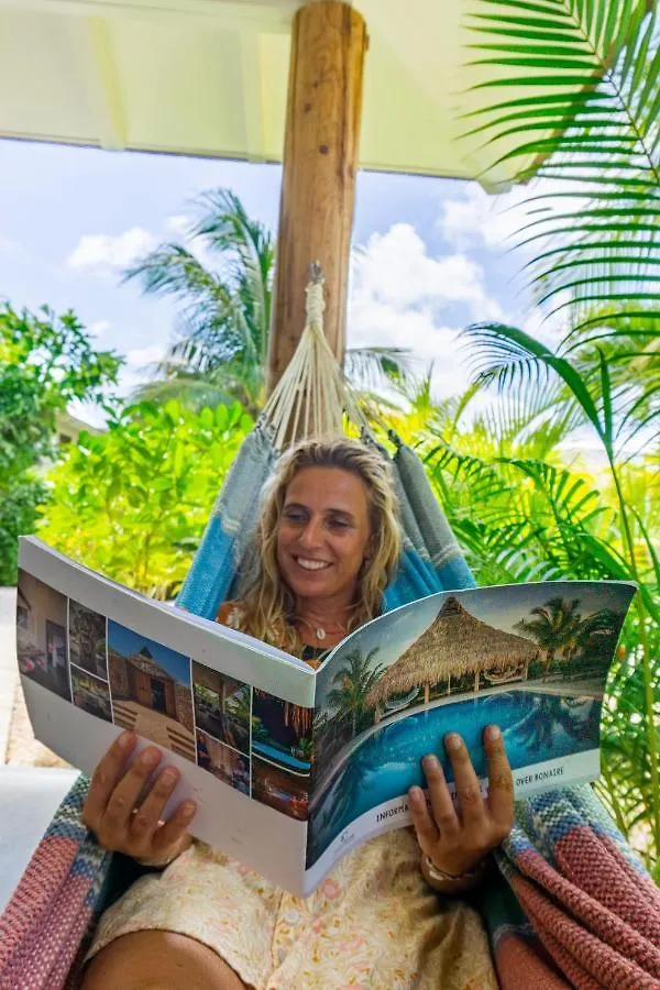 קרלנדיק Windhoek Resort Bonaire באונאייר, סנט יוסטיישיוס ו-סאבה