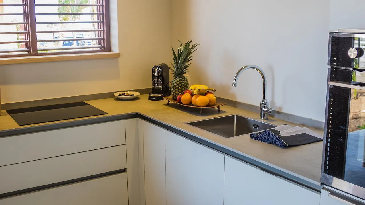 **  קרלנדיק Windhoek Resort Bonaire באונאייר, סנט יוסטיישיוס ו-סאבה