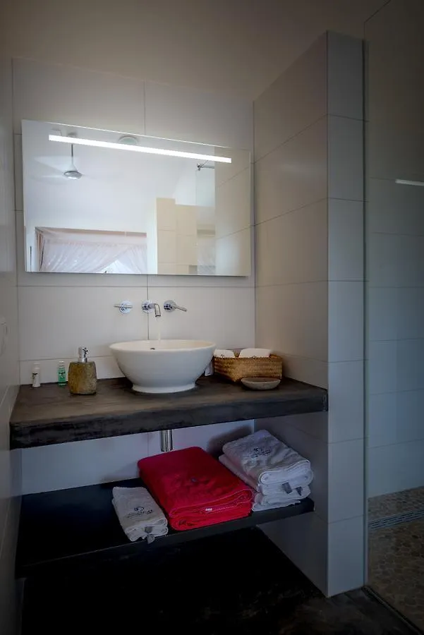 **  קרלנדיק Windhoek Resort Bonaire באונאייר, סנט יוסטיישיוס ו-סאבה