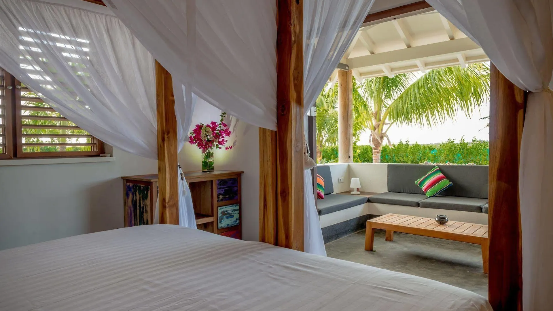 קרלנדיק Windhoek Resort Bonaire 2*,  באונאייר, סנט יוסטיישיוס ו-סאבה